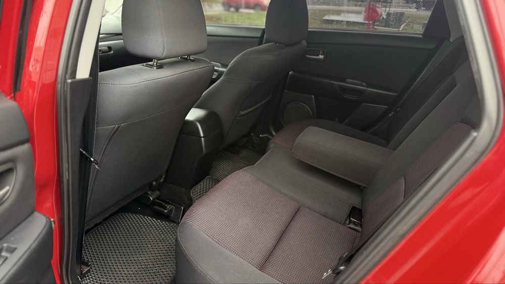Mazda 3 2005 1.6 Газ Бензин Автомат