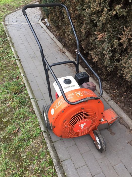 Повітродувка,Бензо уборка листя- піску великих територій