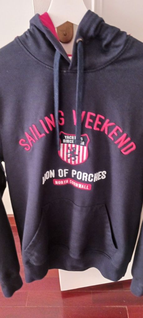 Sweat lyon of porches