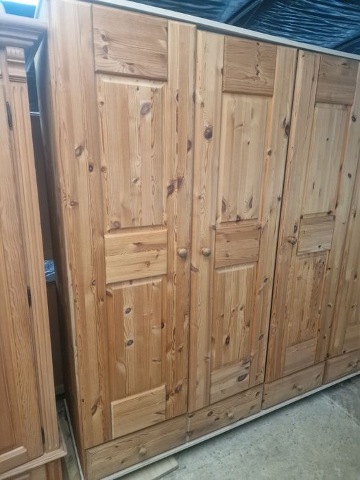 Szafa sosnowa pięcio drzwiowa