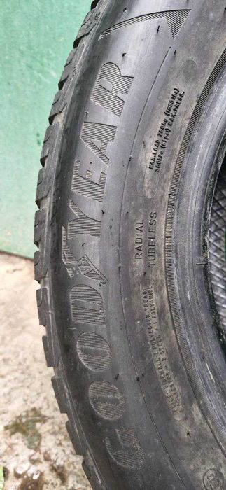Зимова гума Goodyear Ultra GRIP 215/65 r16, комплект 4 колеса