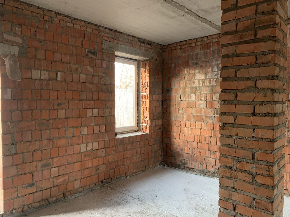 Чудовий таунхаус в Ірпені з вільним плануванням