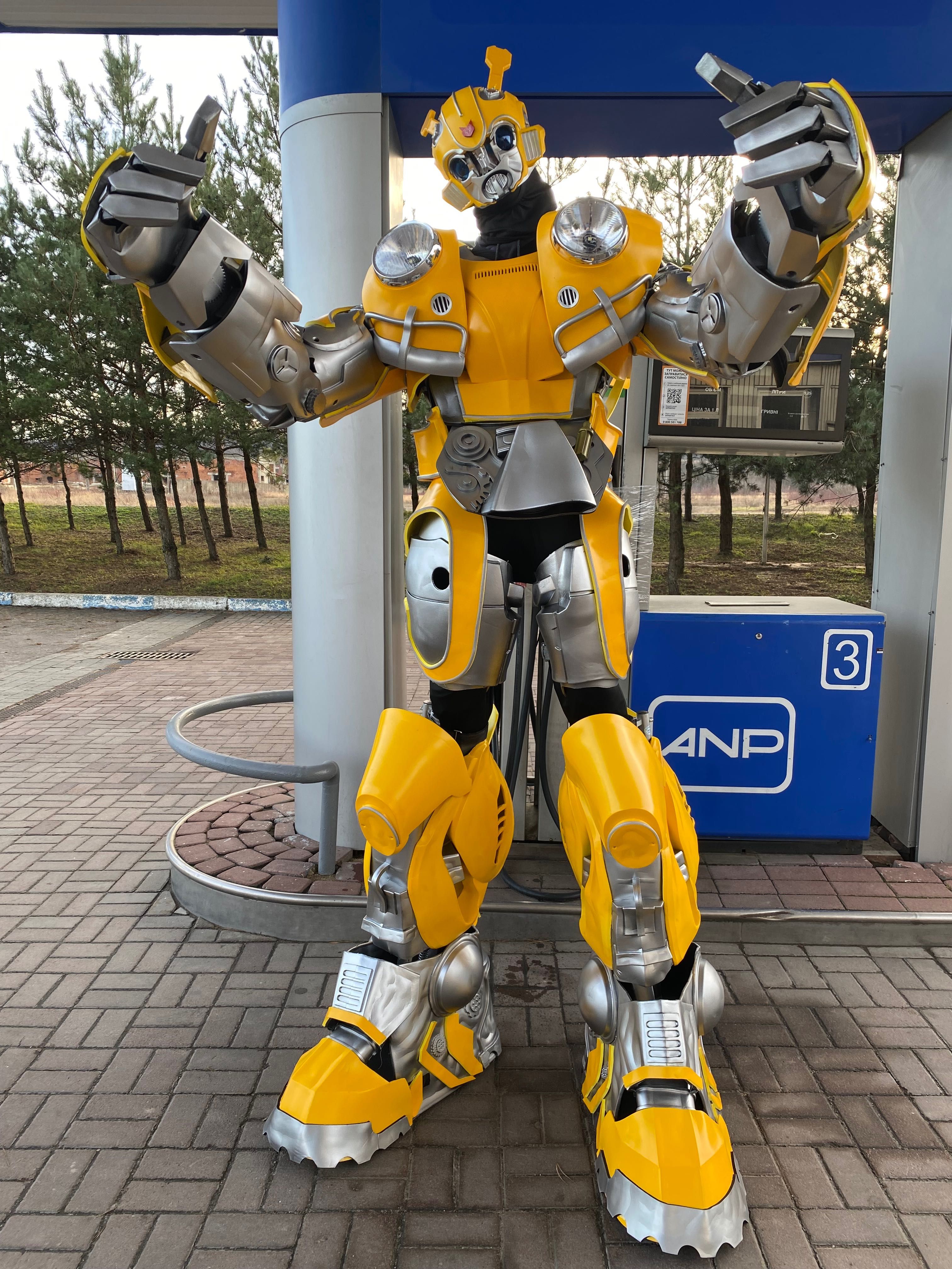 Трансформер Bumblebee , придбай та заробляй