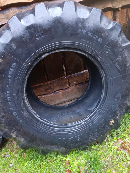 Opony  480/80/26 good year