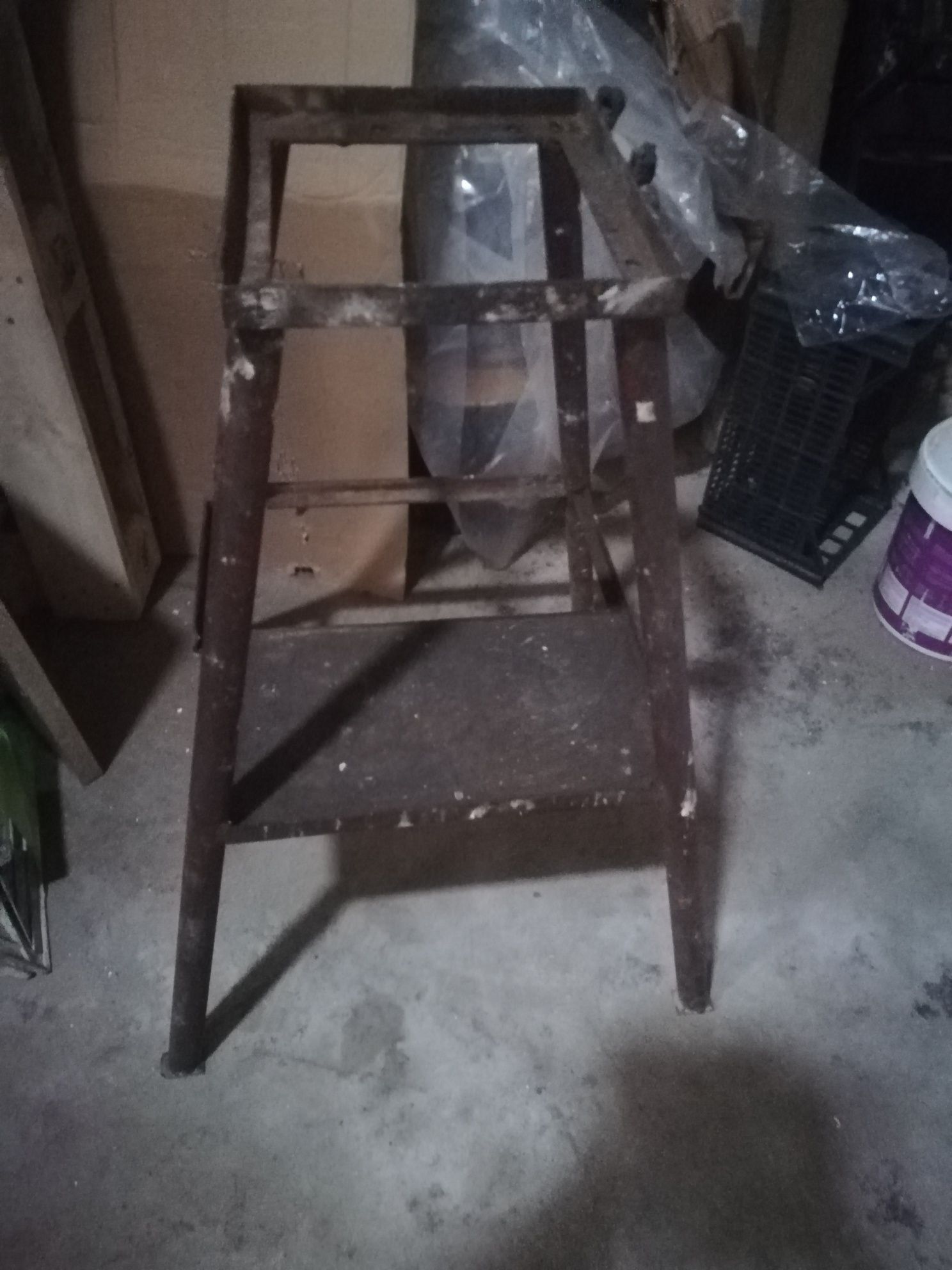 Mesa em ferro de Trabalho