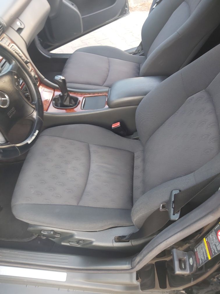 Mercedes-Benz c220 w203