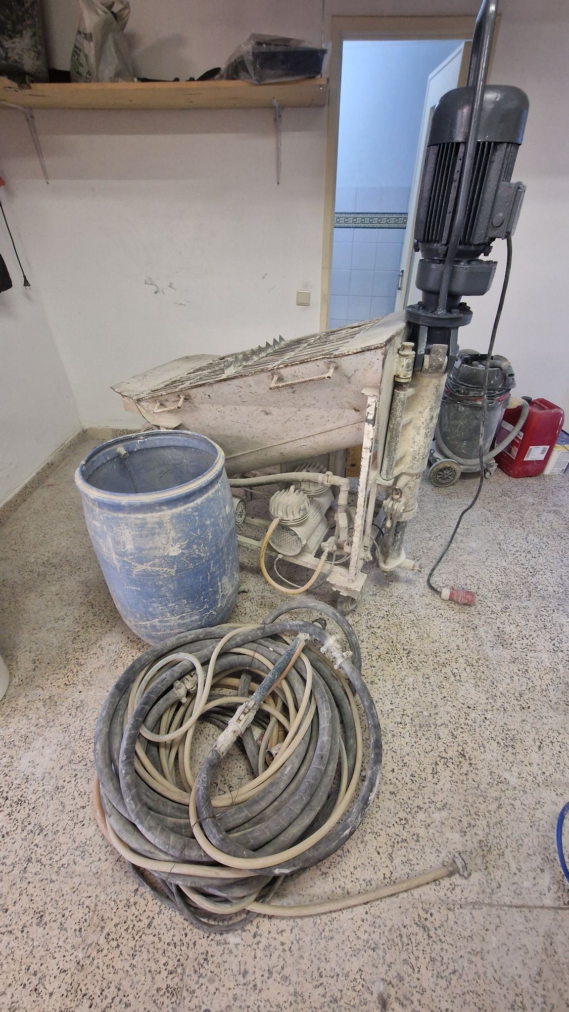Vendo maquina de estuque jbl