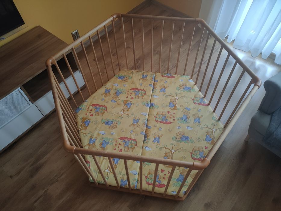 Kojec drewniany dla dziecka