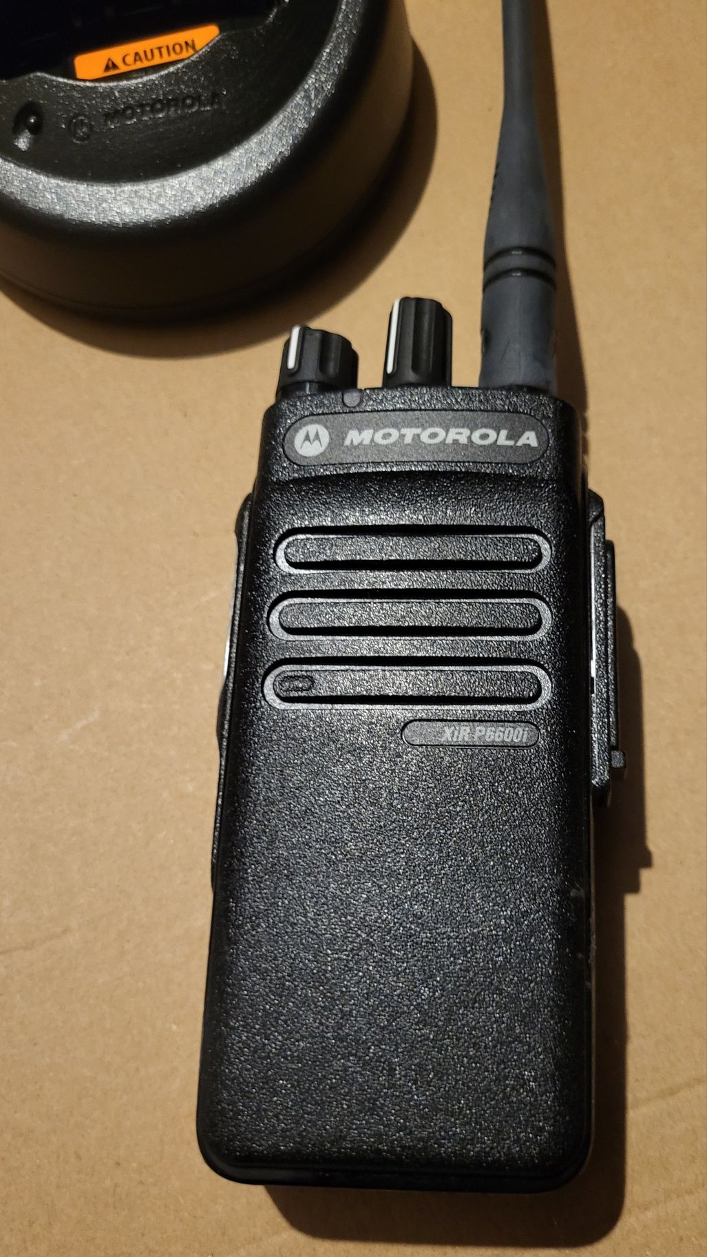 Radiotelefon Motorola XiR P6600i pasmo UHF