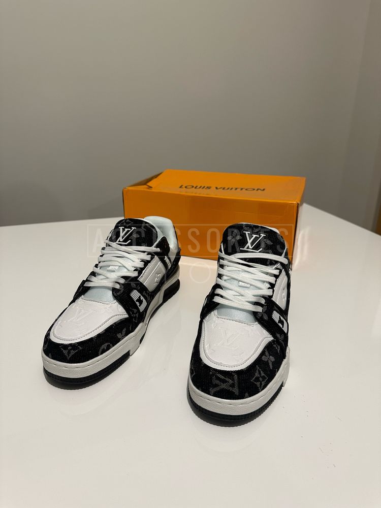 Sapatilha Louis Vuitton