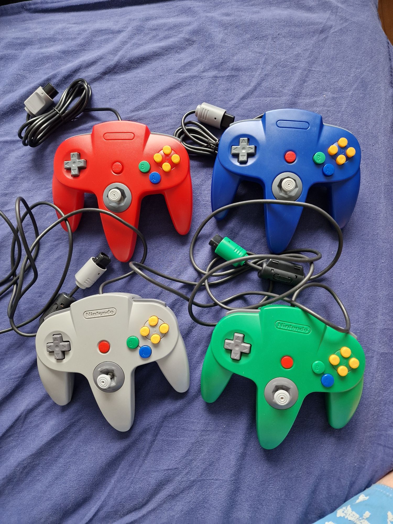 Konsola nintendo 64 gry 5 sztuk kolekcjonerskie ,sprawna, kompletna