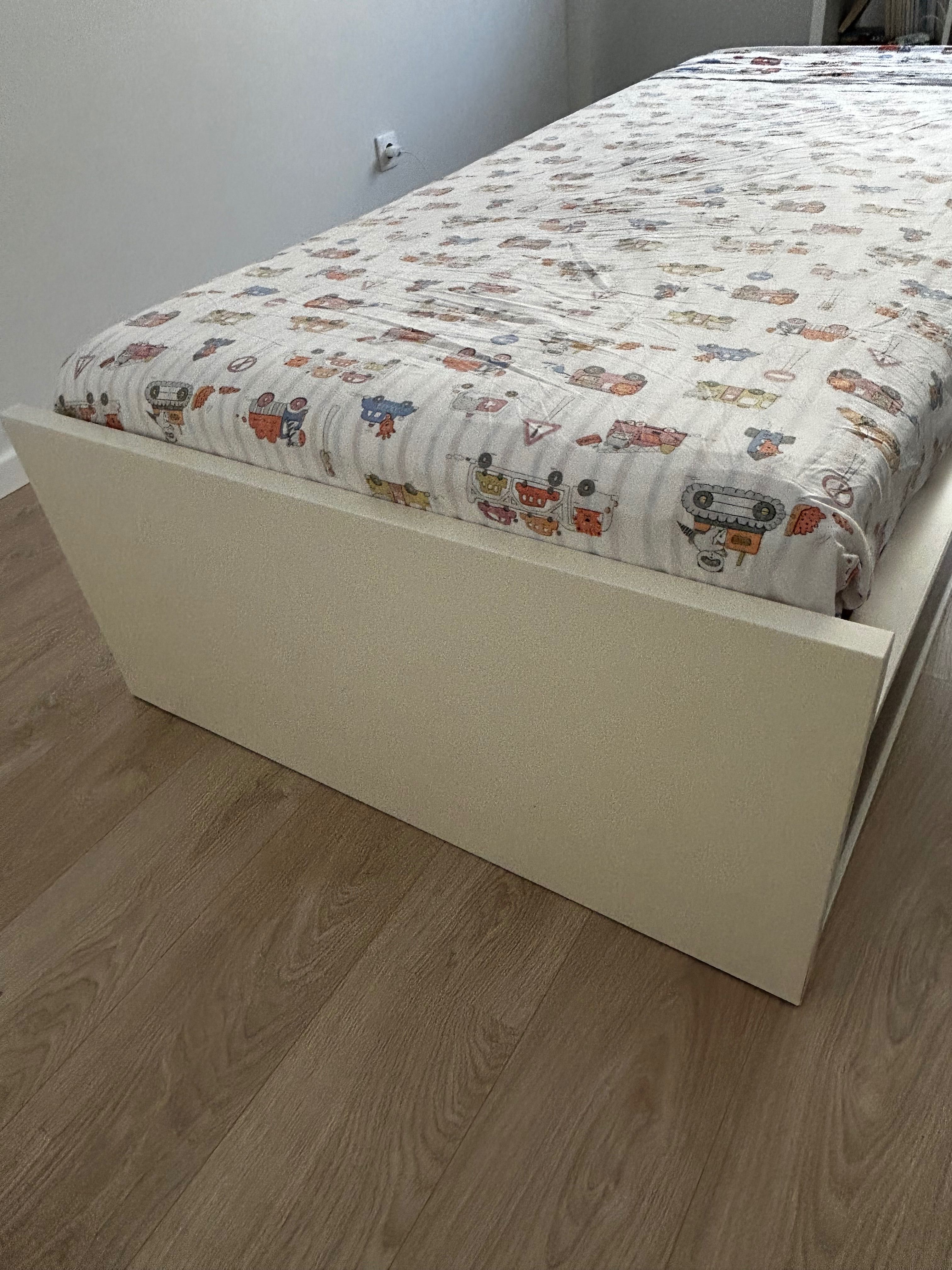 Cama individual IKEA