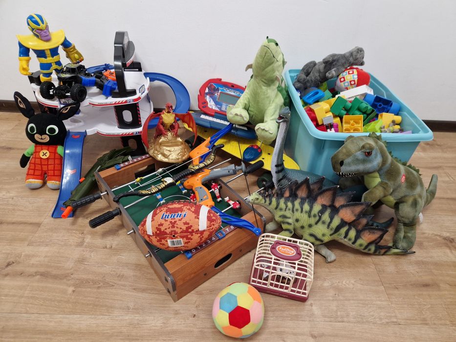 Zabawki duzzzzyyy zestaw .dla chłopaka