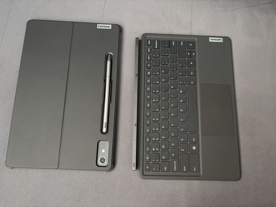 Tablet Lenovo TAB P12 + rysik + klawiatura