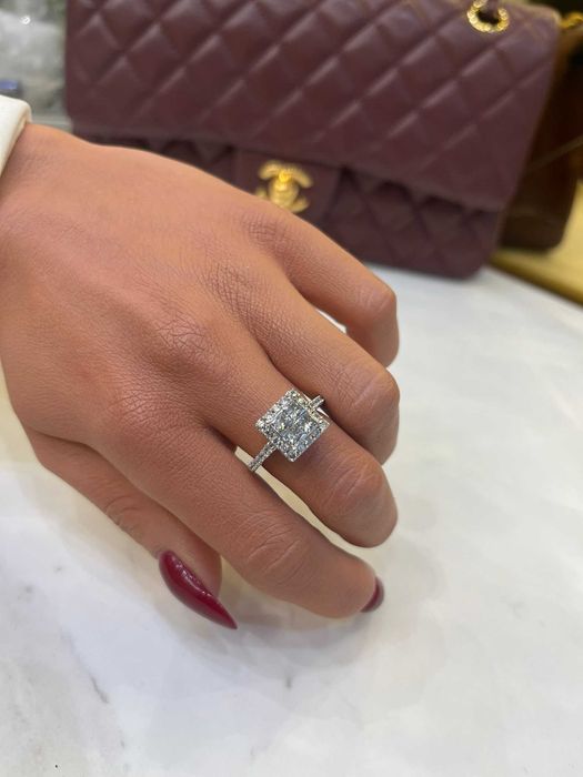 Pierścionek z diamentami naturalnymi 1.65ct