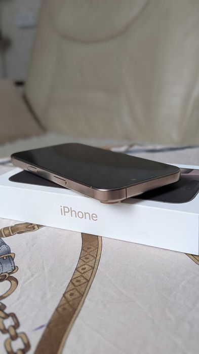 iPhone 16 Pro Desert Titanium Neverlock