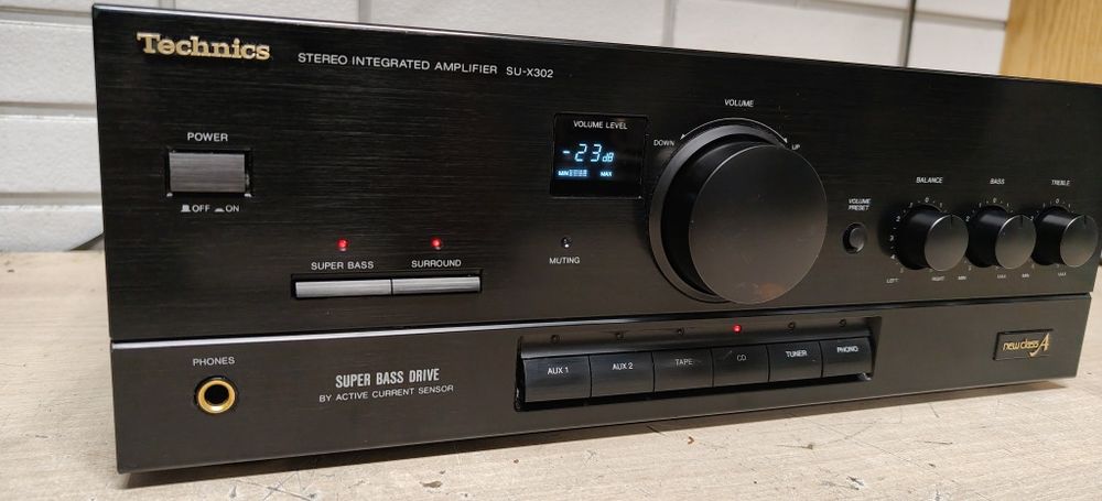 Wzmacniacz TECHNICS SU-X302 Class A.