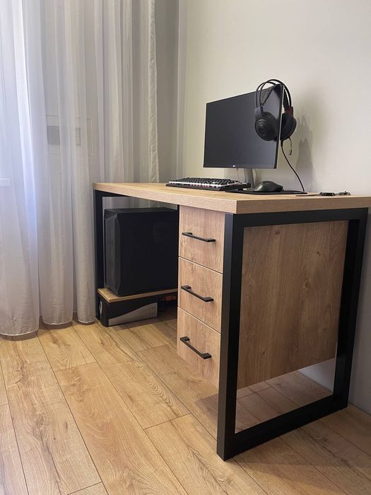 Столы Лофт для офиса и дома