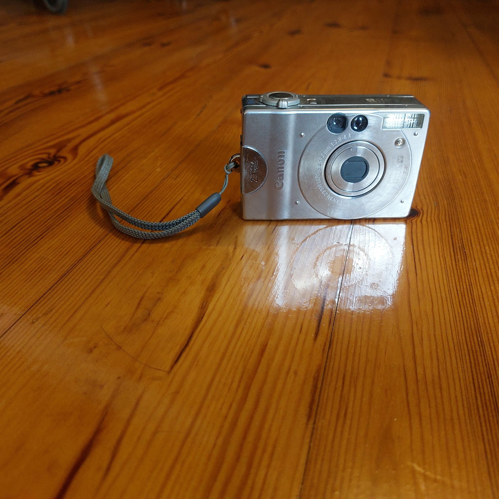 Aparat Canon PC1012