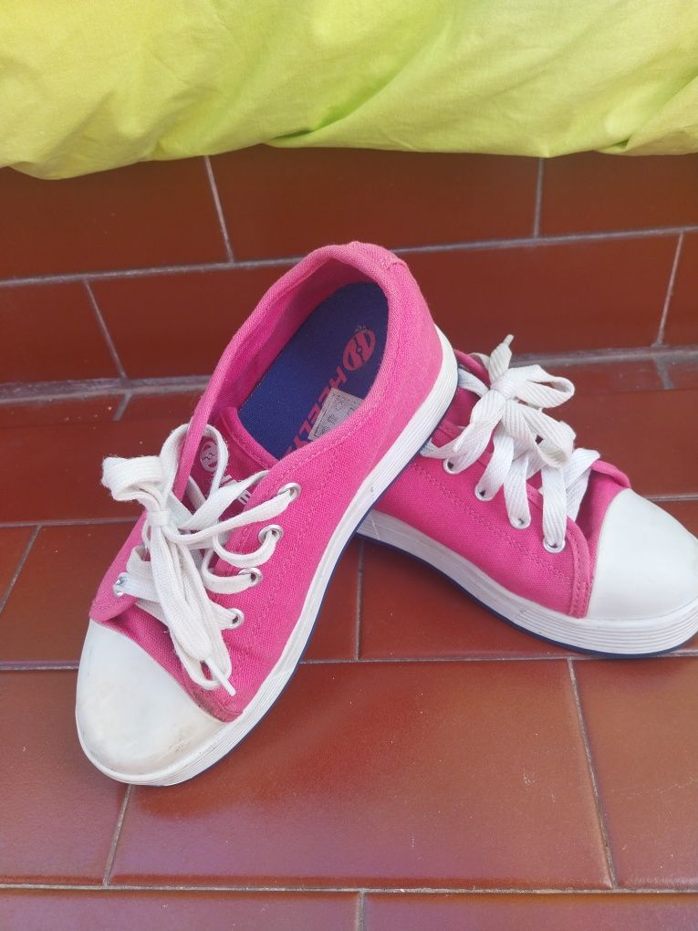 Heelys com rodas