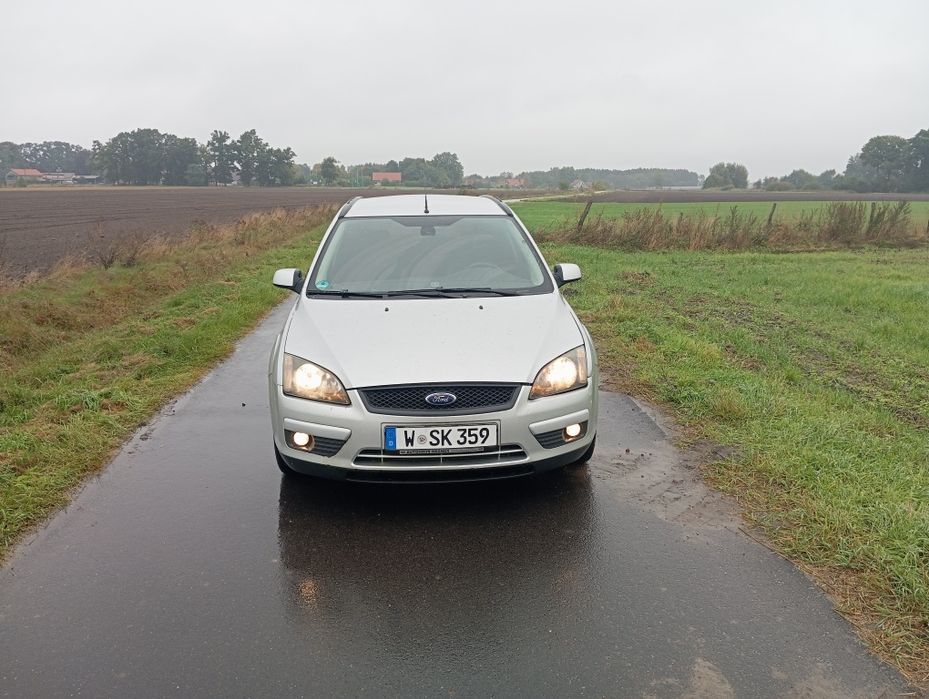 Ford Focus 1.6 benzyna