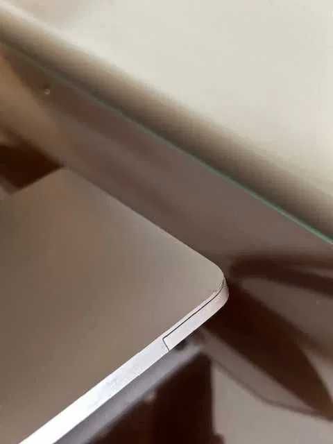 MacBook Air 13" (2018) – 8GB RAM + Akcesoria