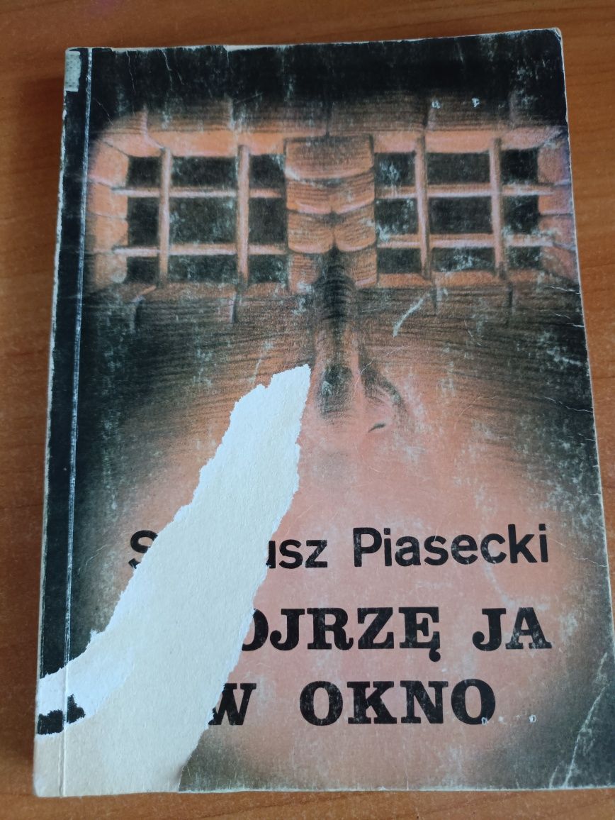 "Spojrzę ja w okno" Sergiusz Piasecki