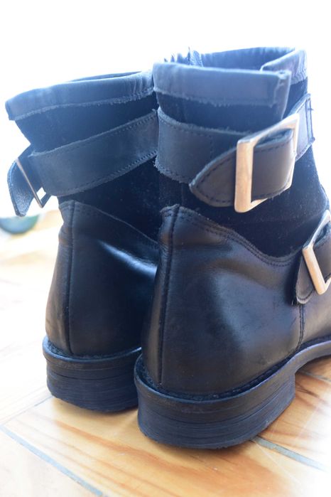 Botas de senhora de pele e camurça 38