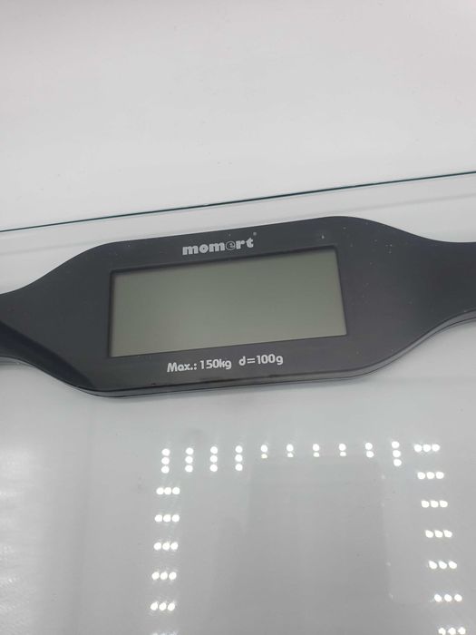 Waga elektroniczna Momert szklana