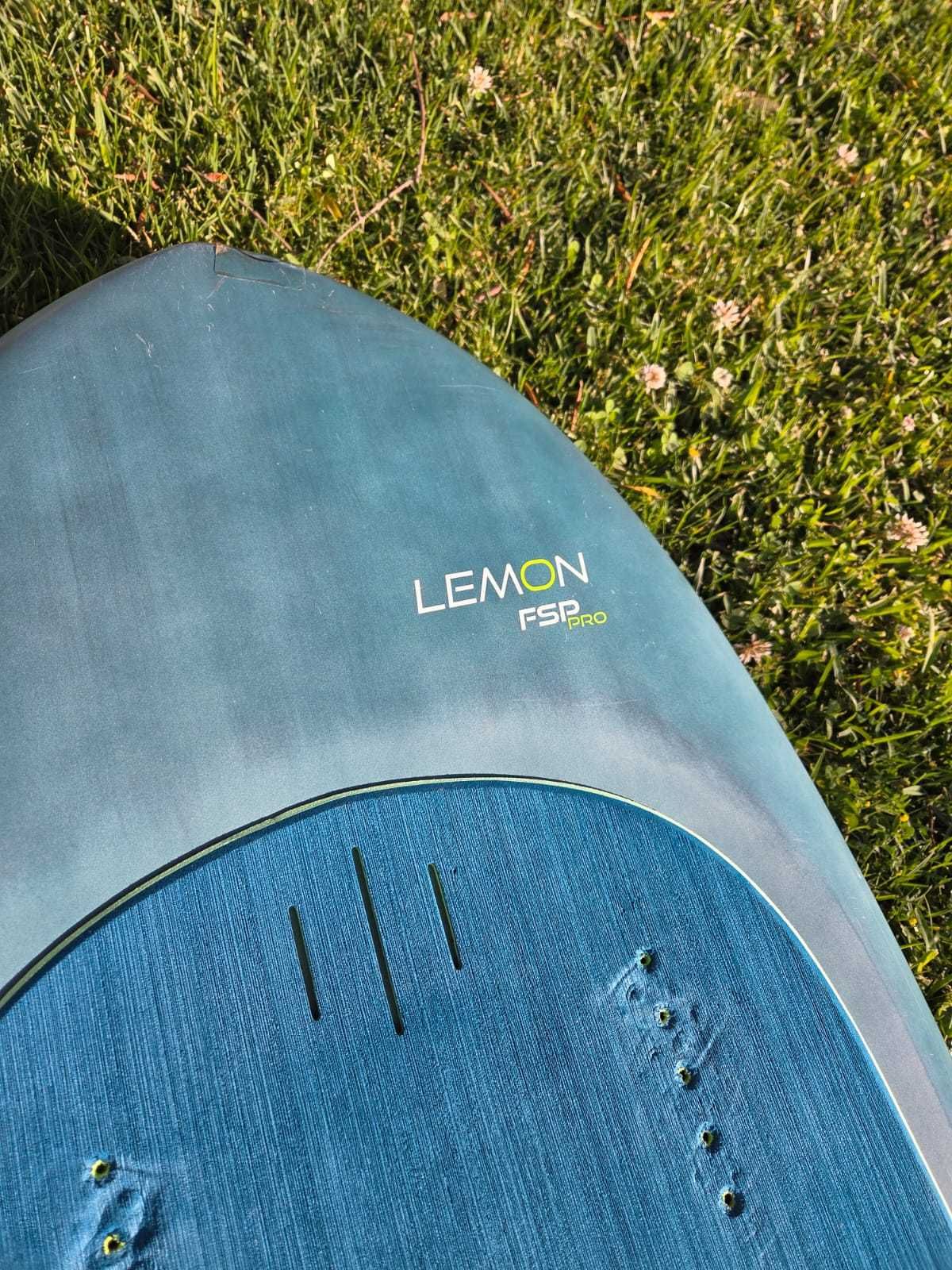 Prancha wingfoil Gong Lemon 4'6 65l com saco incluído