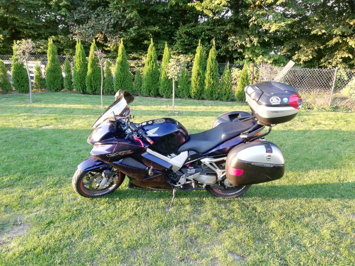 Sprzedam Honda VFR 800