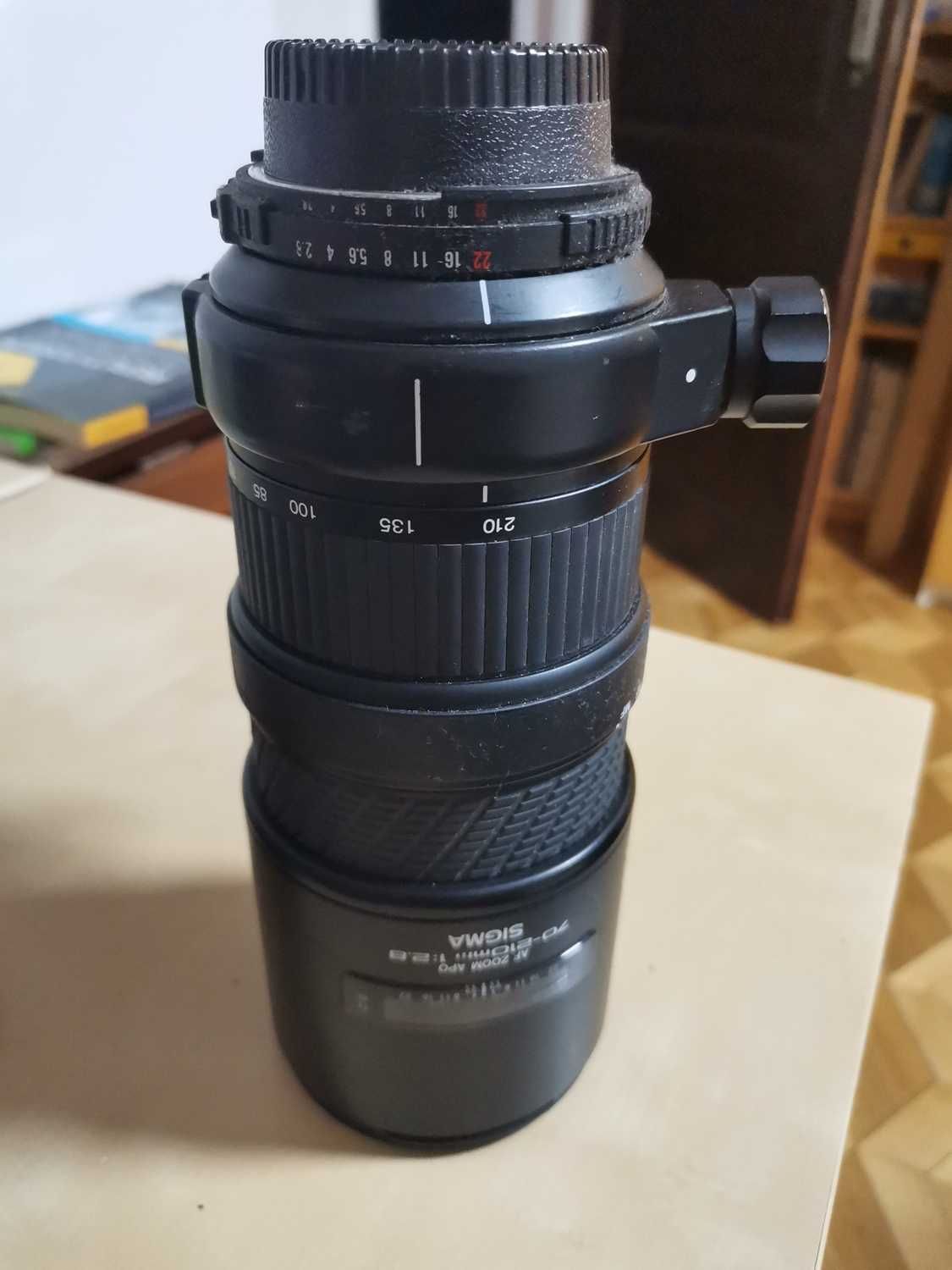 Sigma 70-210/2.8 APO Nikon