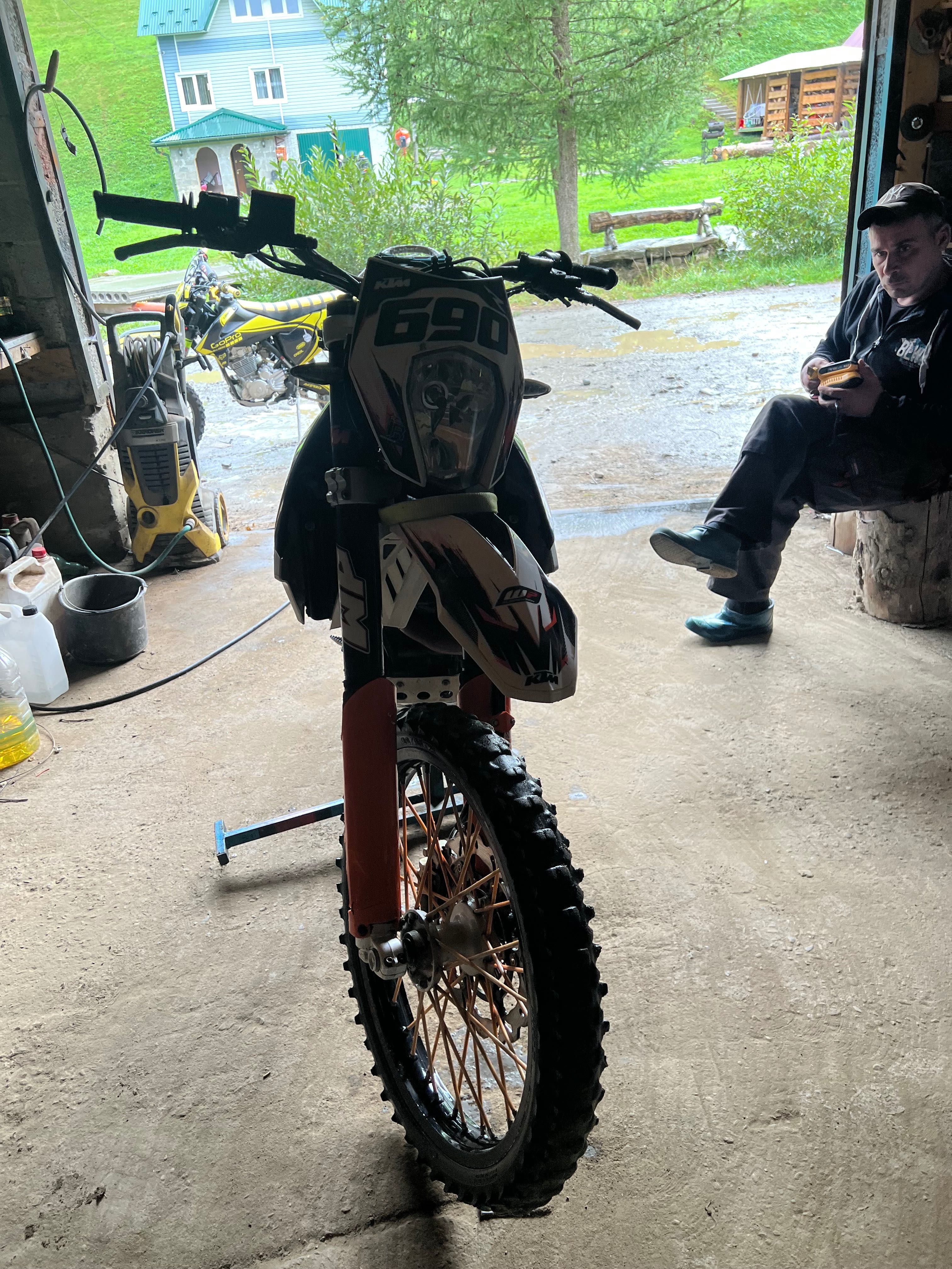 Продам KTM690smc-r