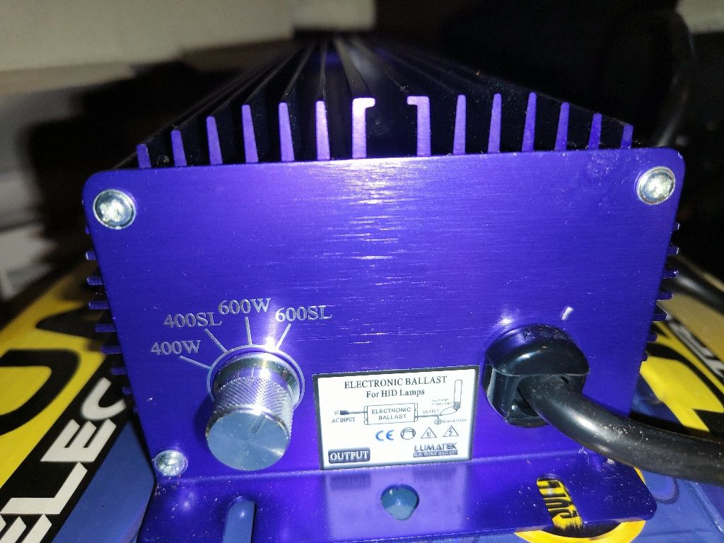 Lumatek 600W 240V