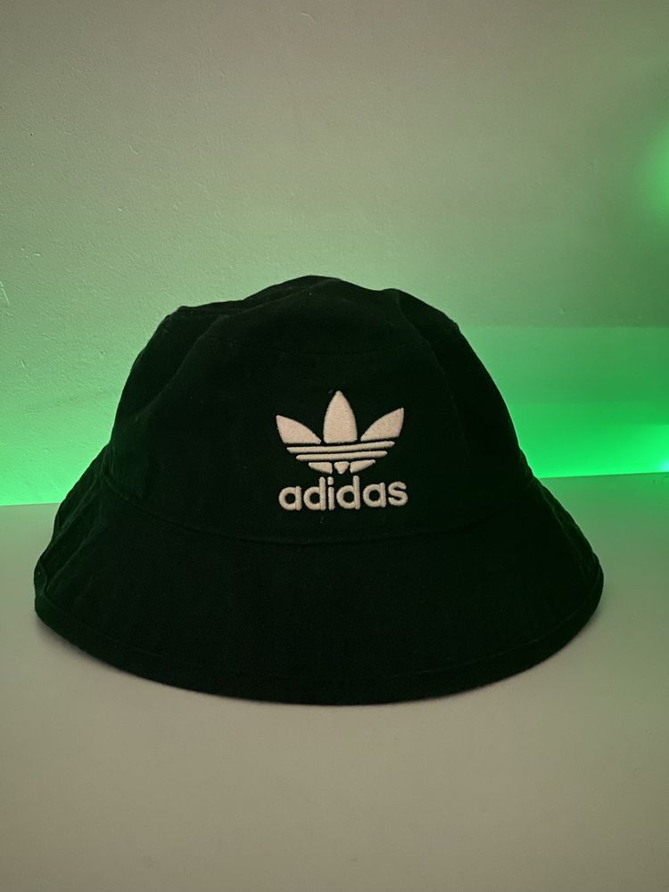 bucket hat adidas