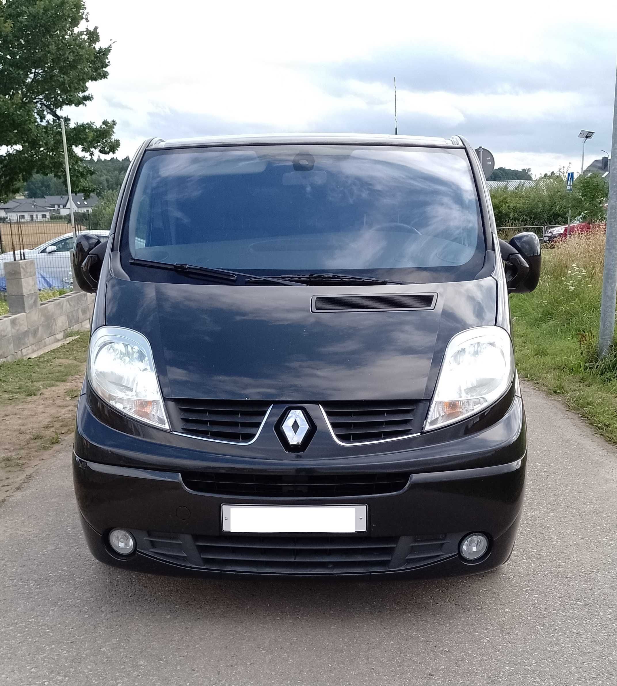 Renault Trafic Long L2H1 2.5 145KM TECHLINE 2xPrzesówneDrzwiKlima,Navi