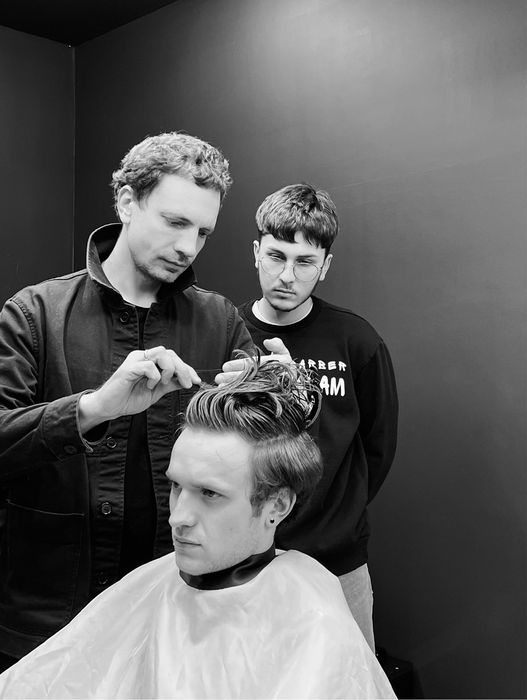 Стрижка чоловіча (мужская) / гоління / оформлення бороди і вусів
