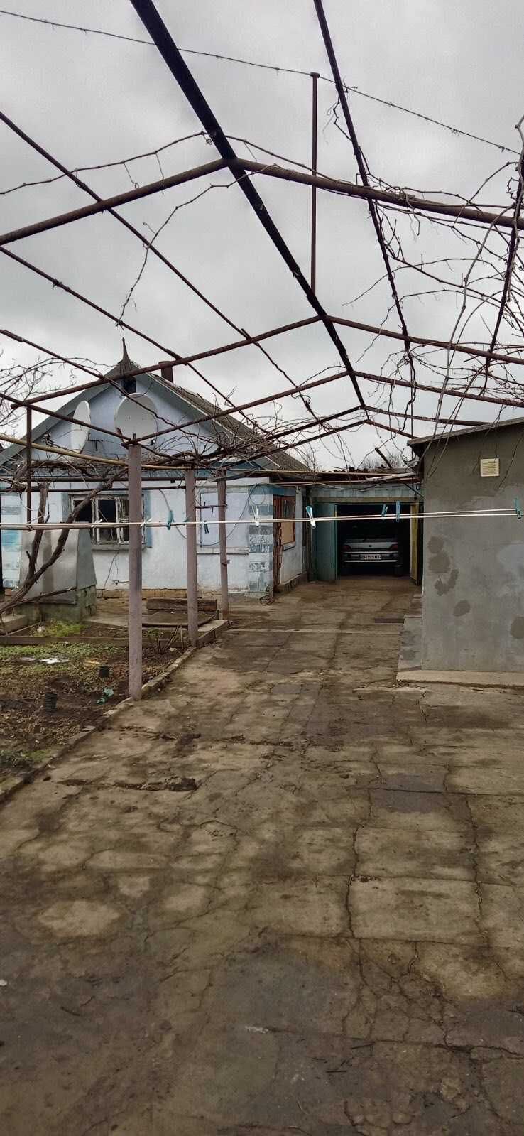 Продам дом ,Петровка( Буялык) зимнего строения в центре поселка.