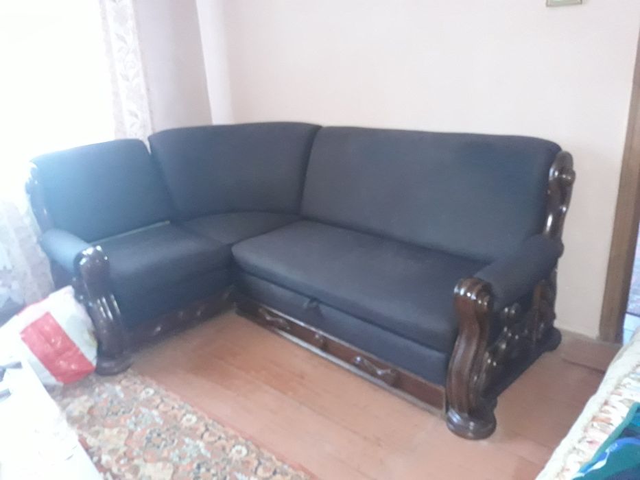 Продам меблі б/у: мягкий куток, диван, тафта, шафу,стінку