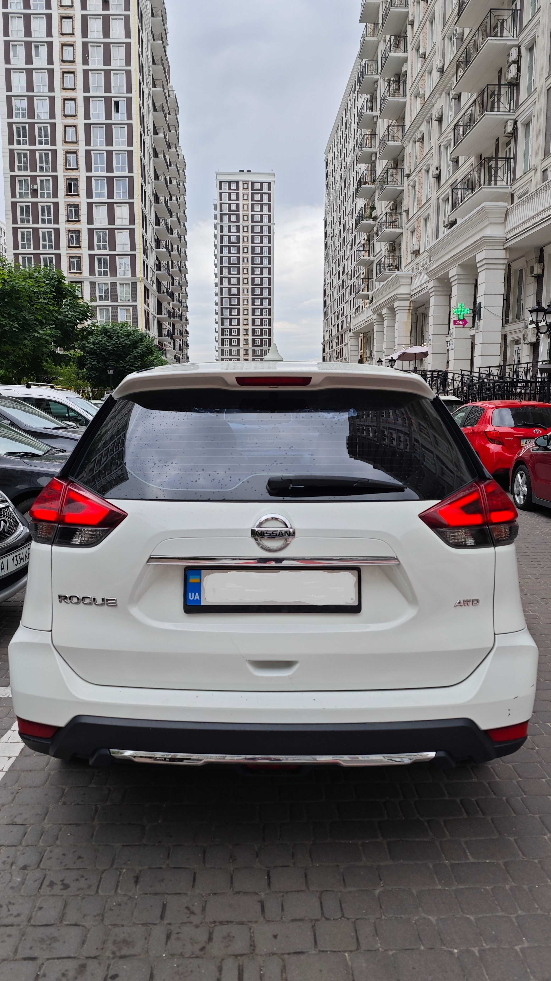 Продам Nissan Rogue S
