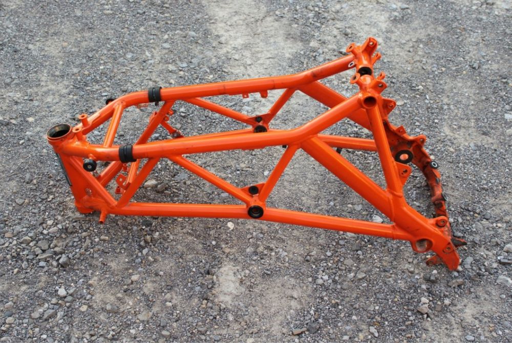 Rama ktm superduke 1290 bez dokumentow