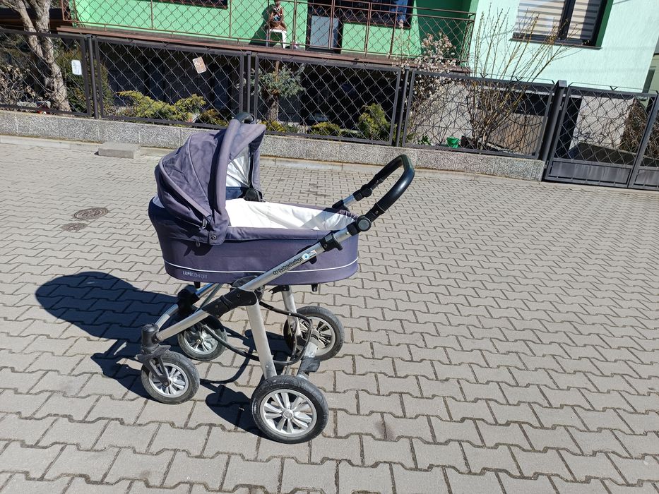 Sprzedam wózek dziecięcy (gondola) firmy Baby Design. W pełni sprawny