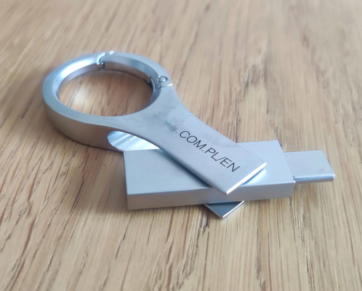 Ładny trwały Pendrive USB i USB-C 14,6GB breloczek do kluczy