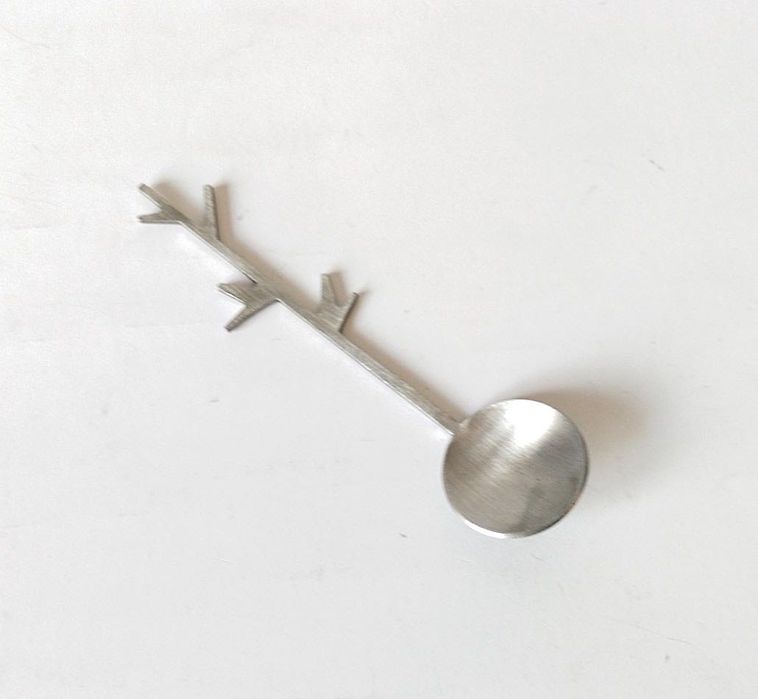 Łyżeczka metalowa srebrna czułki rogi kolekcjonerska design