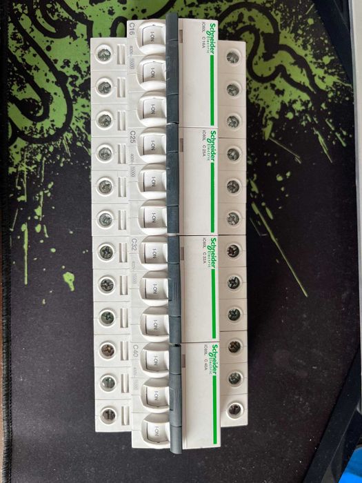 Автоматичний вимикач Schneider Electric iC60L 3P (16, 25, 32, 40) А