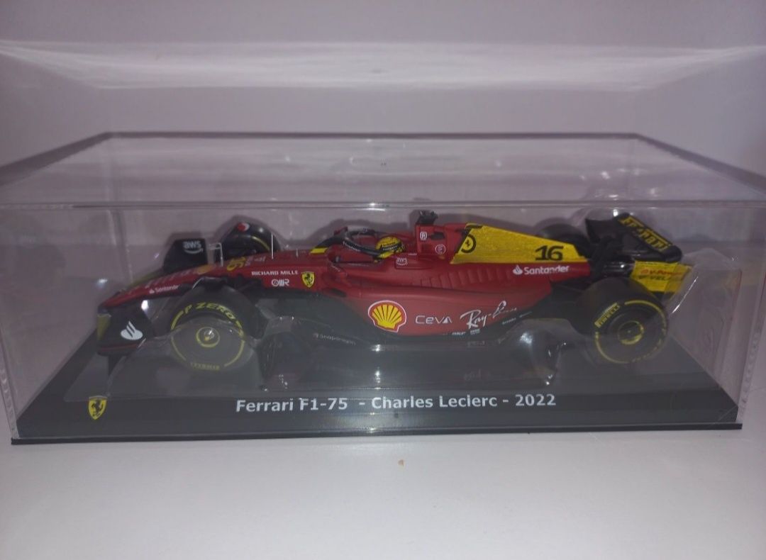 Bburago bolid F1 Ferrari F1-75, Ch. Leclerc, skala 1:24