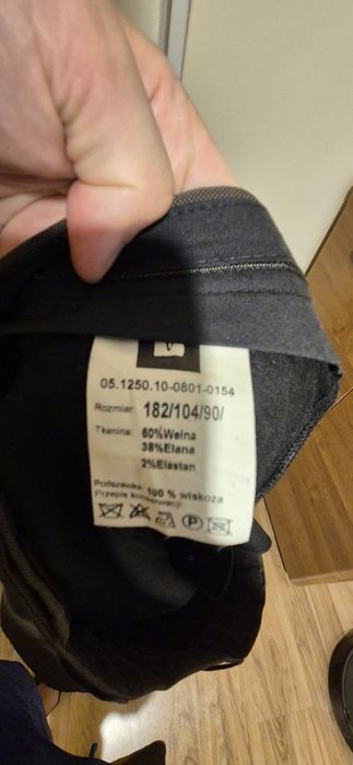 Garnitur Vistula 182/104/90 + koszula + krawat