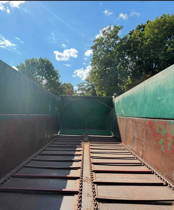 Przyczepa rozrzutnik T-88