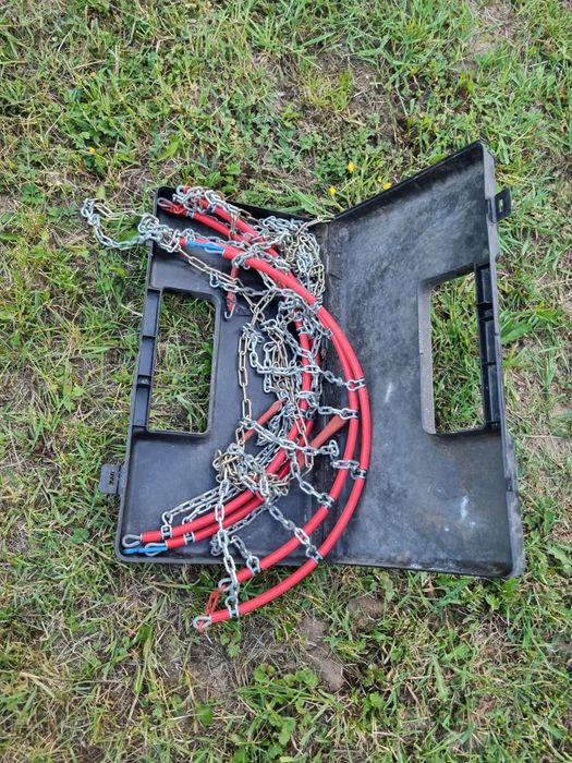 Łańcuchy na koła 50cm średnica skrzynka nie testowane