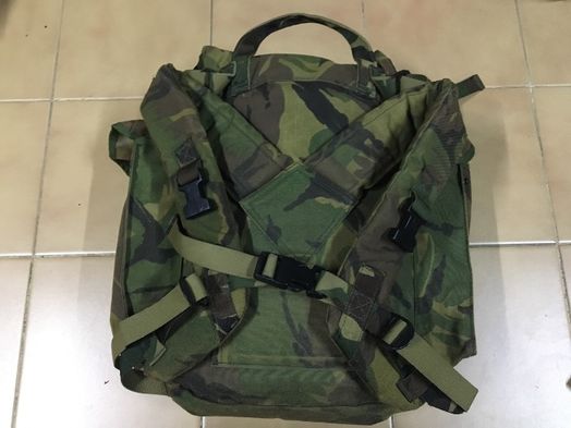 Mochila 100% militar Tropas Holandesa (ctt incl)